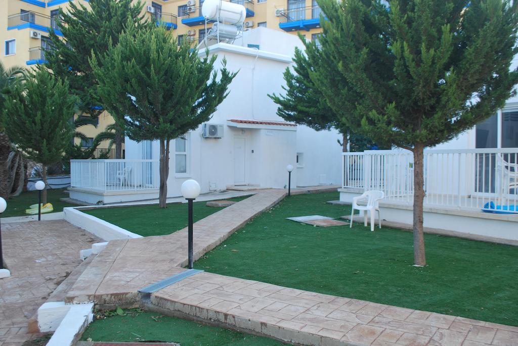 Flisvos Beach Apartments Protaras Kamer foto