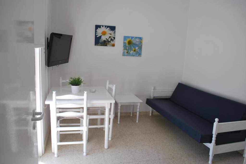 Flisvos Beach Apartments Protaras Kamer foto